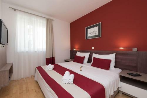 Apartments Villa Maelise