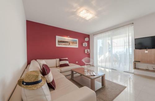 Apartments Villa Maelise