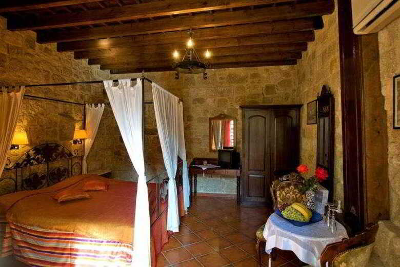 Hotel Saint Nikolis
