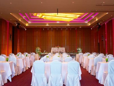 Hotel Nora Buri Resort And Spa