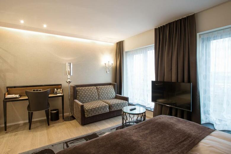 Tivoli Hotel
