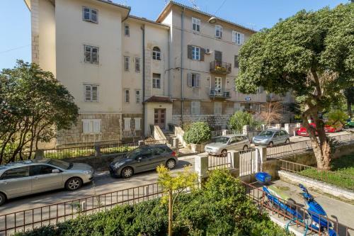 Hostal Central Jardin Guest House Split