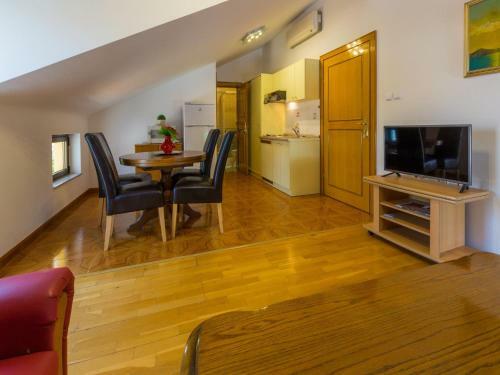Apartment Pericic Zuti
