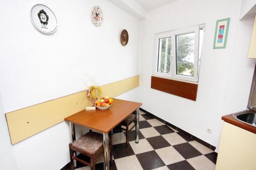 Apartment Baska Voda 6081c