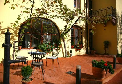 Hostal Guesthouse Maksimilian