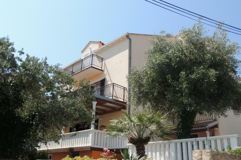 Apartments Travarevic