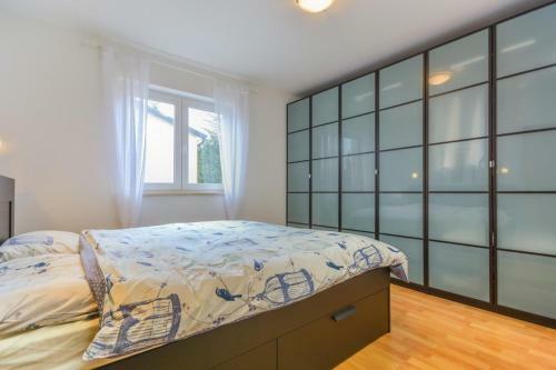 Apartment Roman