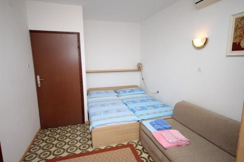 Apartment Selce 2379b