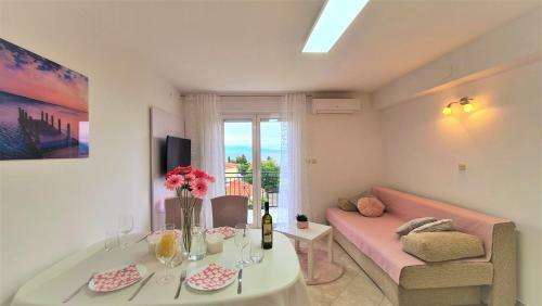 Apartment Karamarko