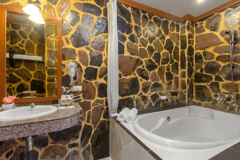 Chang Residence Hotel