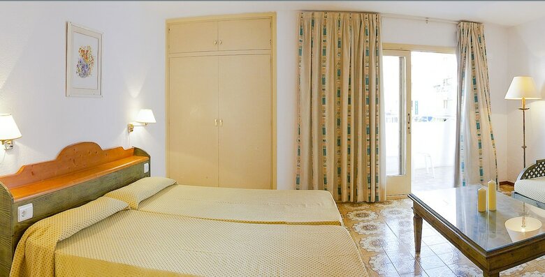 Apartamentos Bon Lloc