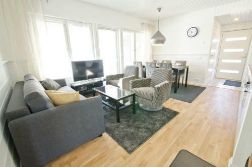 Hotel Holiday Club �re