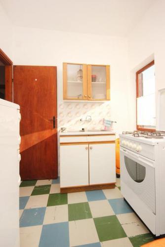 Apartment Orebic 10256a