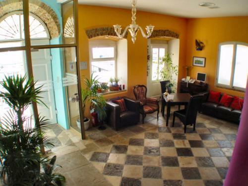 Hostal Mare Mare Suites