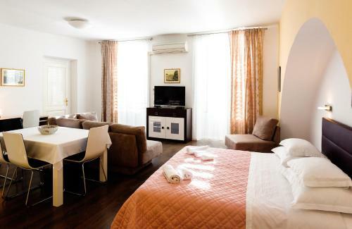 Apartments Fortezza