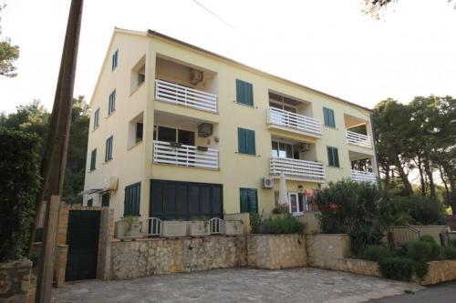 Apartment Jelsa 8751a
