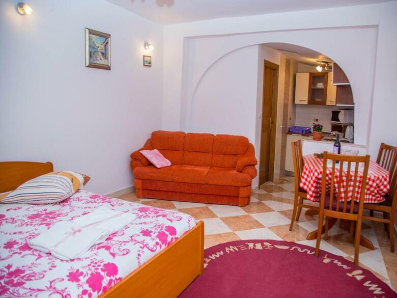 Hostal Guest House Jeljenic