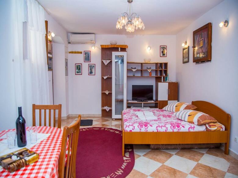 Hostal Guest House Jeljenic