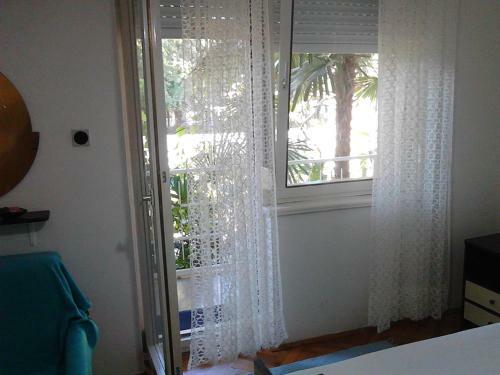 House Danica Apartments & Rooms