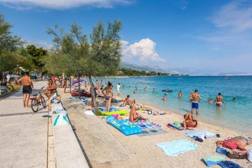 Apartments With A Parking Space Kastel Stari (Kastela) - 12691