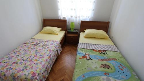 Apartment In Malinska/insel Krk 12989