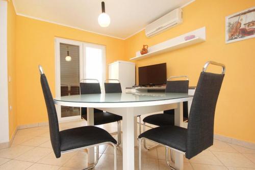 Apartment Zrnovska Banja 8335a