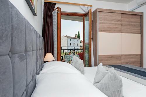 Bed & Breakfast Rooms Ladonja