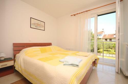Hostal Apartments And Room Mirjana