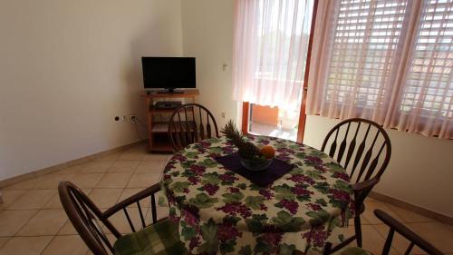 Apartment Malinska, Krk 13