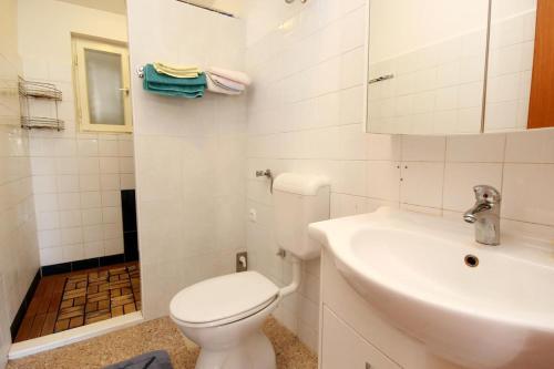 Apartment Makarska 10025a