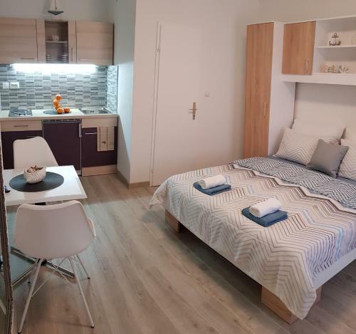 Apartments Deak