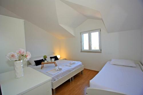 Apartments Jak?i? - ?ile