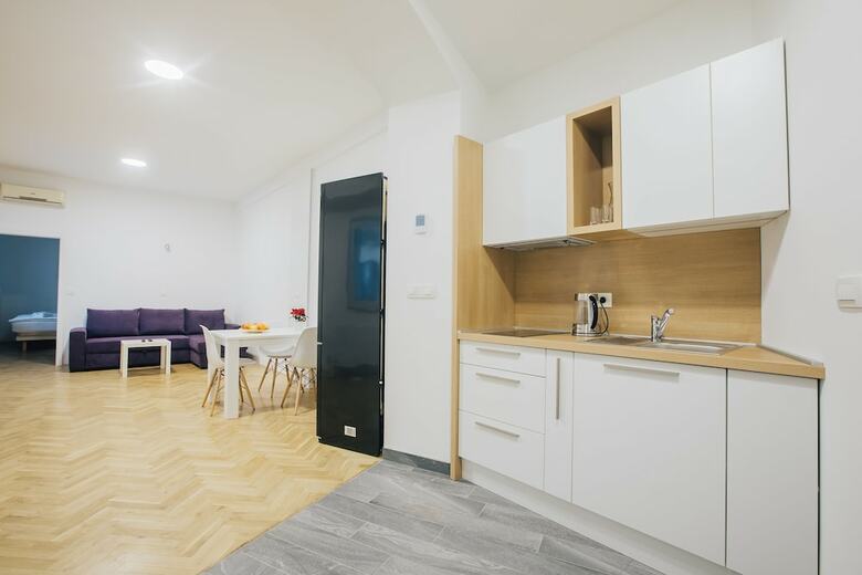 K3 Central Park Apartments