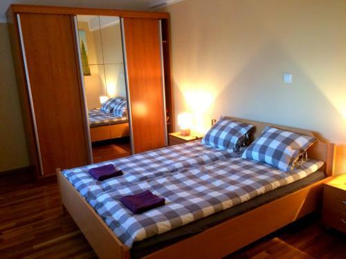 Hostal Apartment And Rooms Maraton
