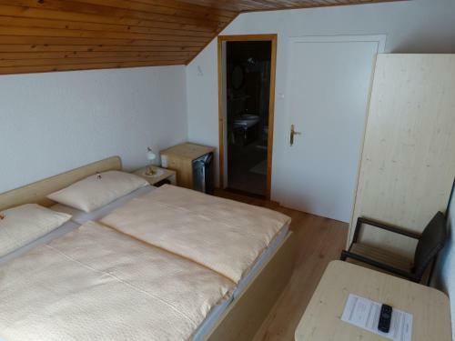Hostal Rooms Renata