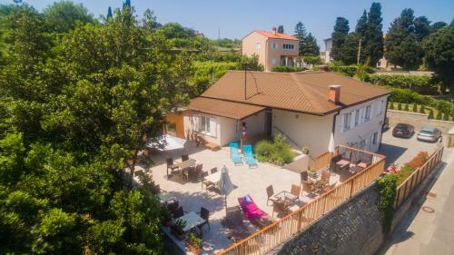 Hostal Guesthouse Opara
