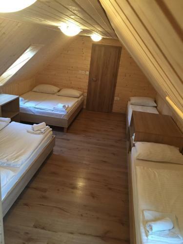 Hostal Depandansa Tina