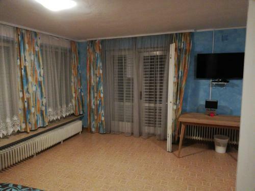 Hostal Guest House Luka