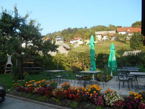 Hostal Apartments & Rooms Preseren