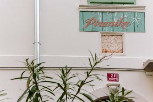 Hostal Piranika