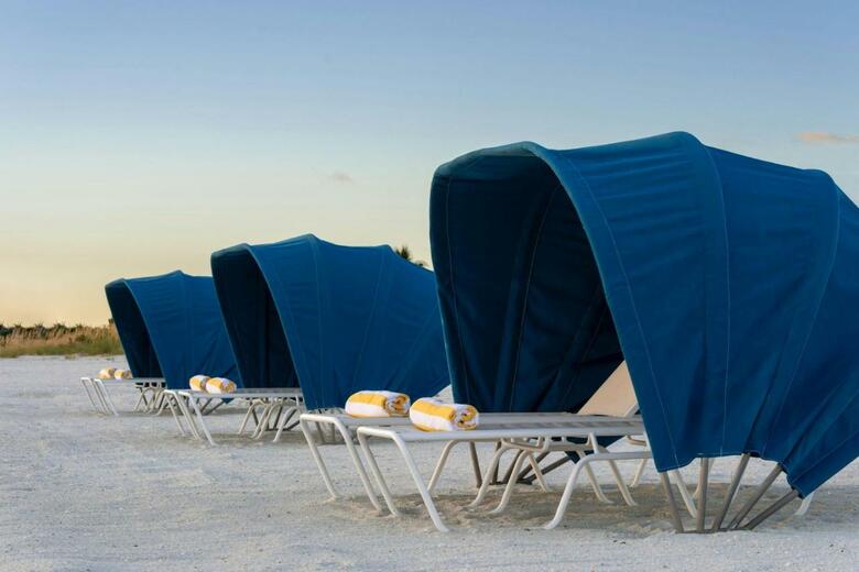 Hotel Postcard Inn On The Beach