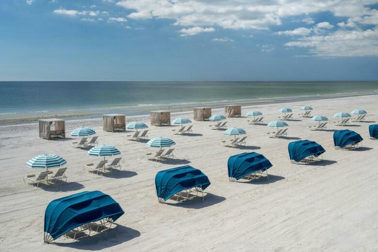 Hotel Postcard Inn On The Beach