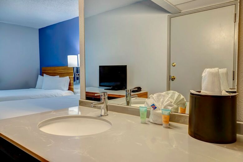 Hotel Days Inn Rangers Ballpark In Arlington/six Flags