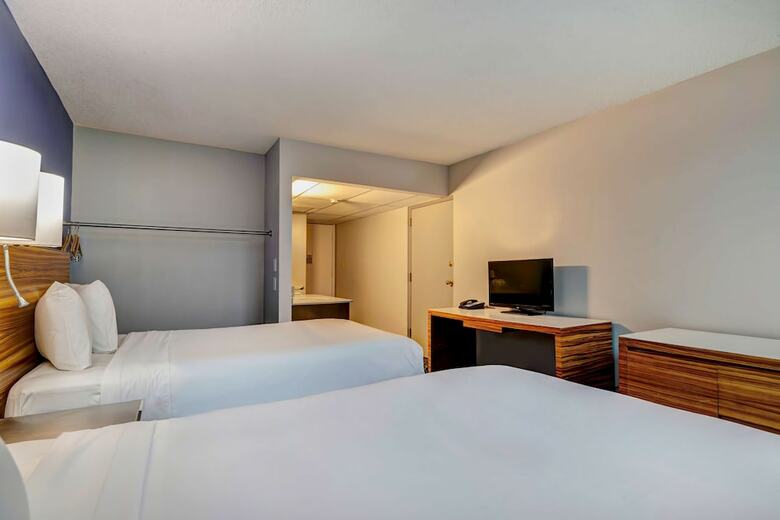 Hotel Days Inn Rangers Ballpark In Arlington/six Flags