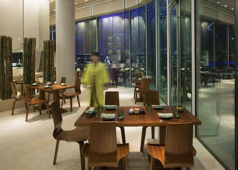 Hotel Yas Viceroy