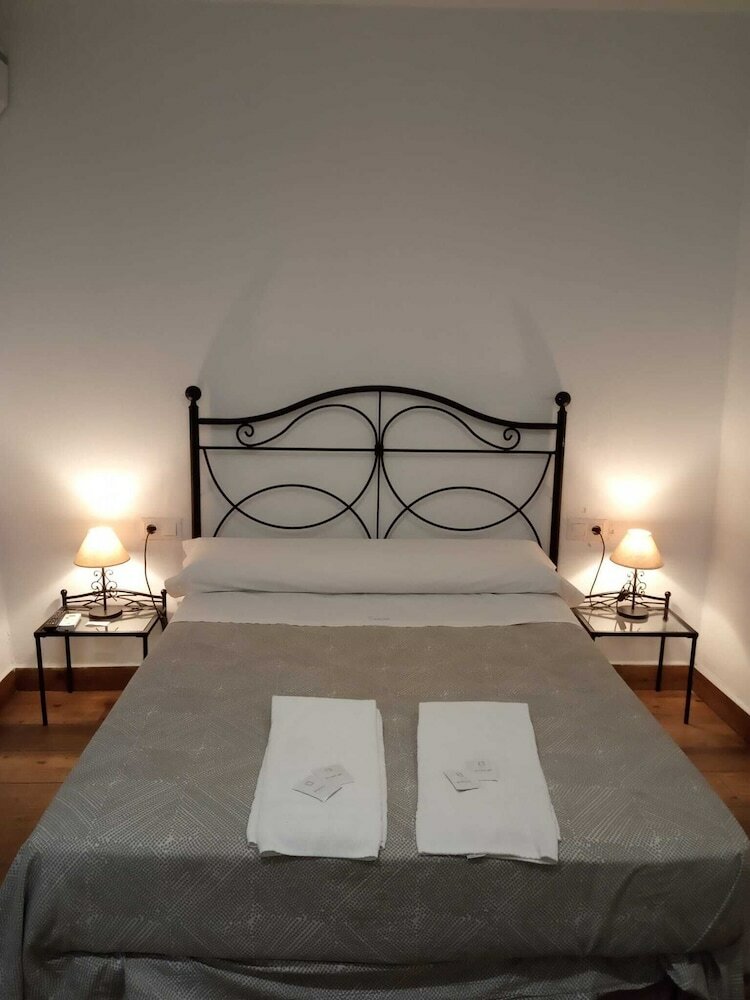 Hostal Pensi�n Cibeles