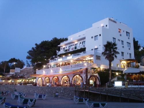 Hostal La Cig�e�a