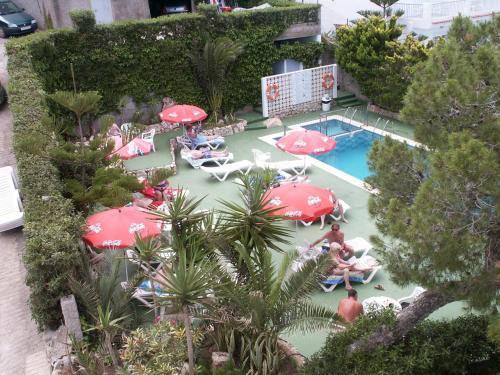 Hostal La Cig�e�a