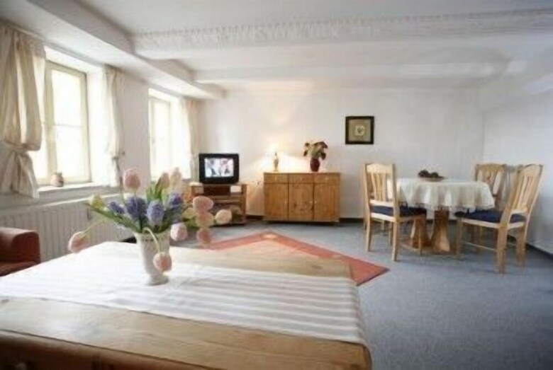 Hotel Zur Goldenen Sonne