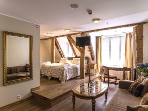 Cru Hotel